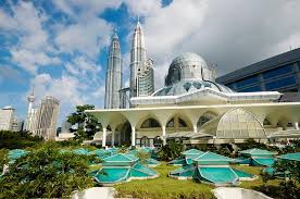 chuyen-phat-nhanh-di-malaysia